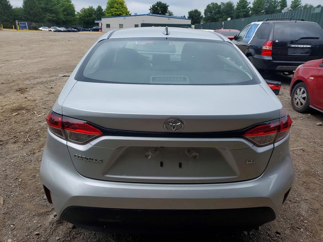 2025 Toyota Corolla Le - Фото 6