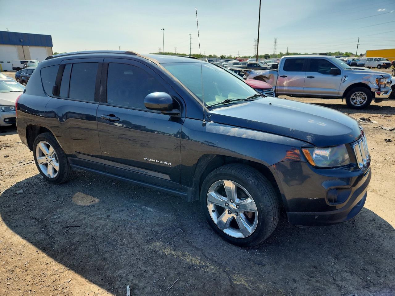 2014 Jeep Compass Latitude - Фото 4