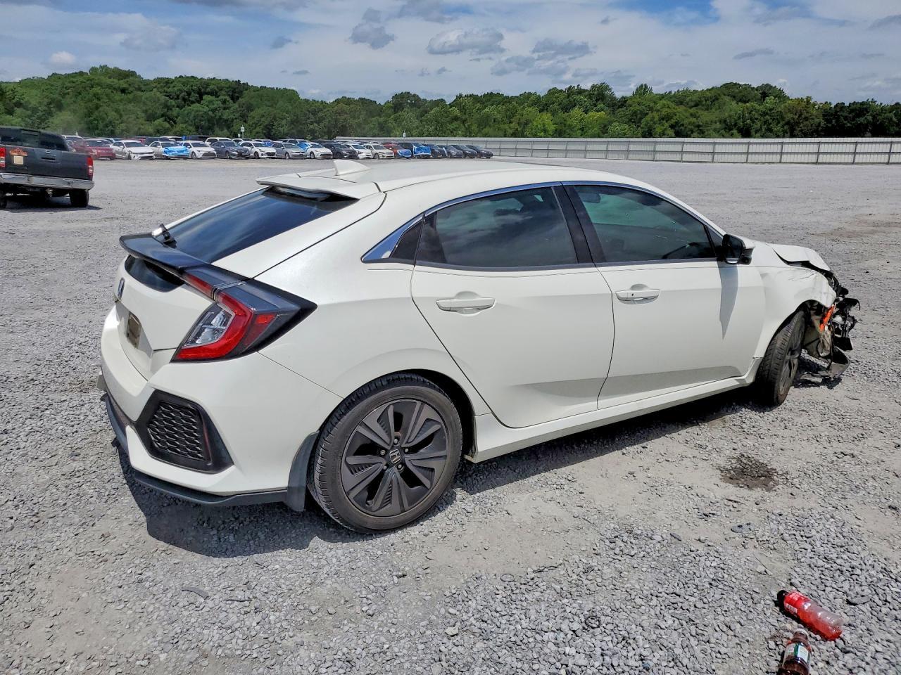 2017 Honda Civic Ex - Image 3