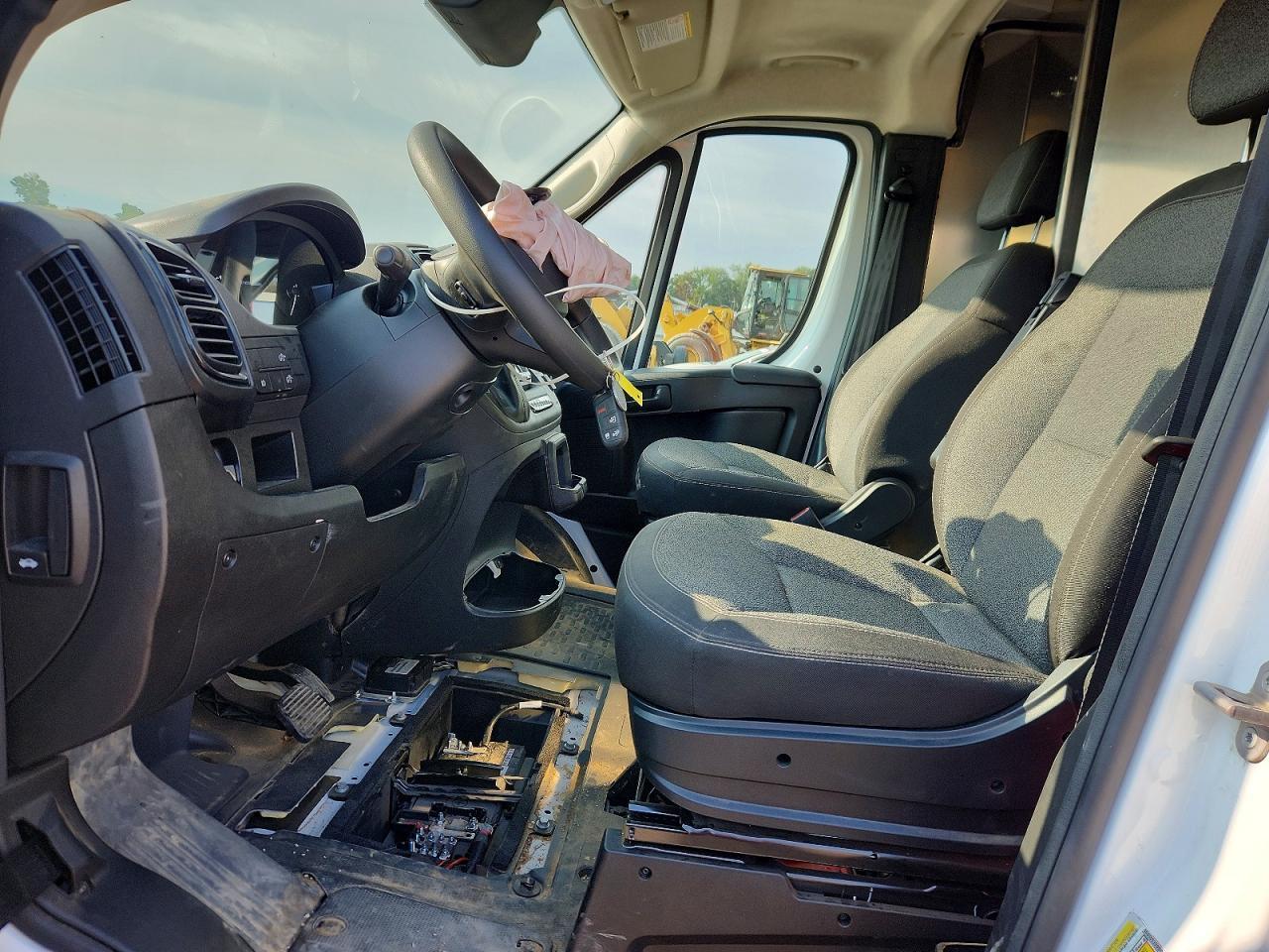2025 Ram Promaster 2500 Delivery Van - Image 7