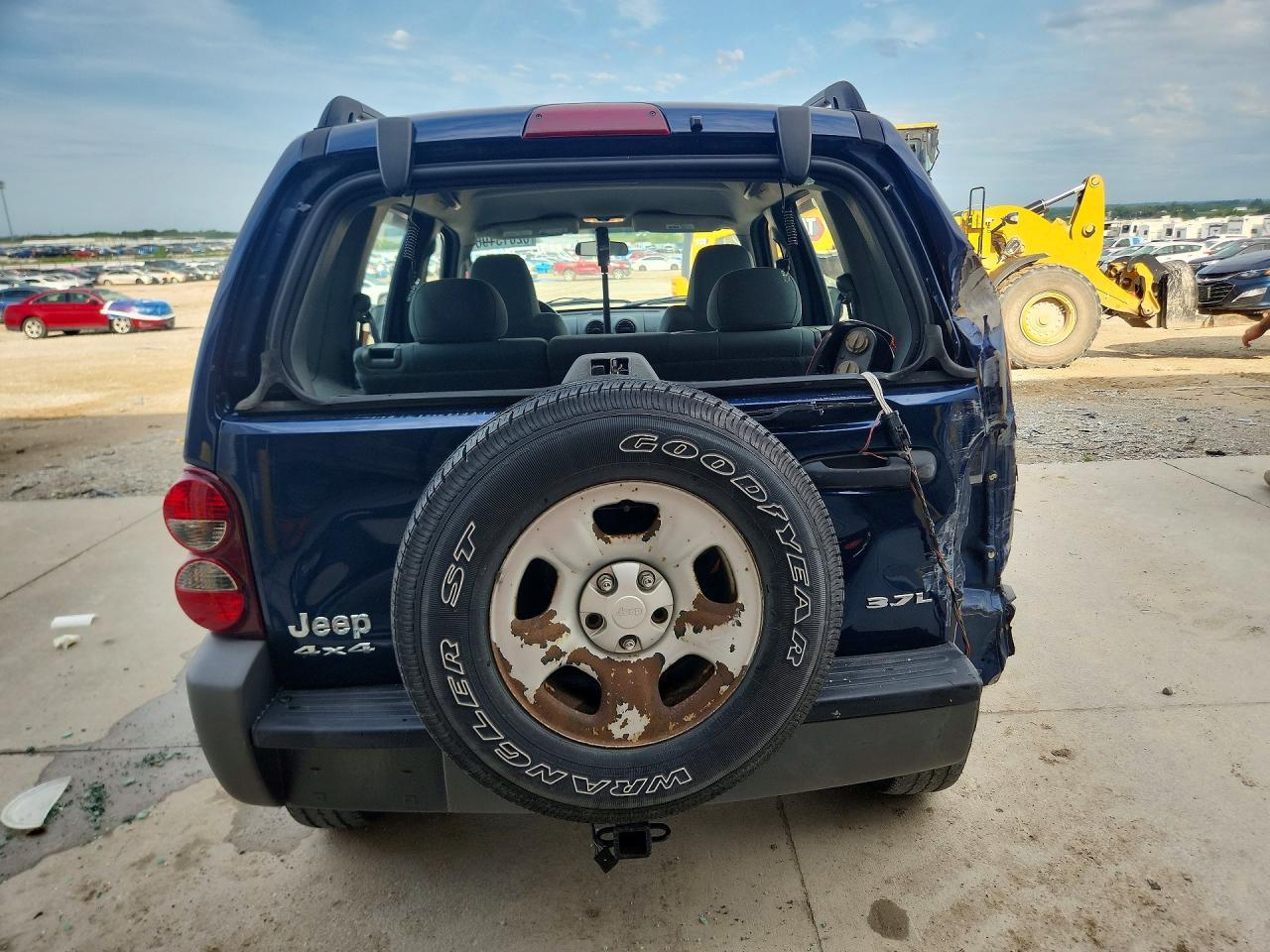 2005 Jeep Liberty Sport - Фото 6