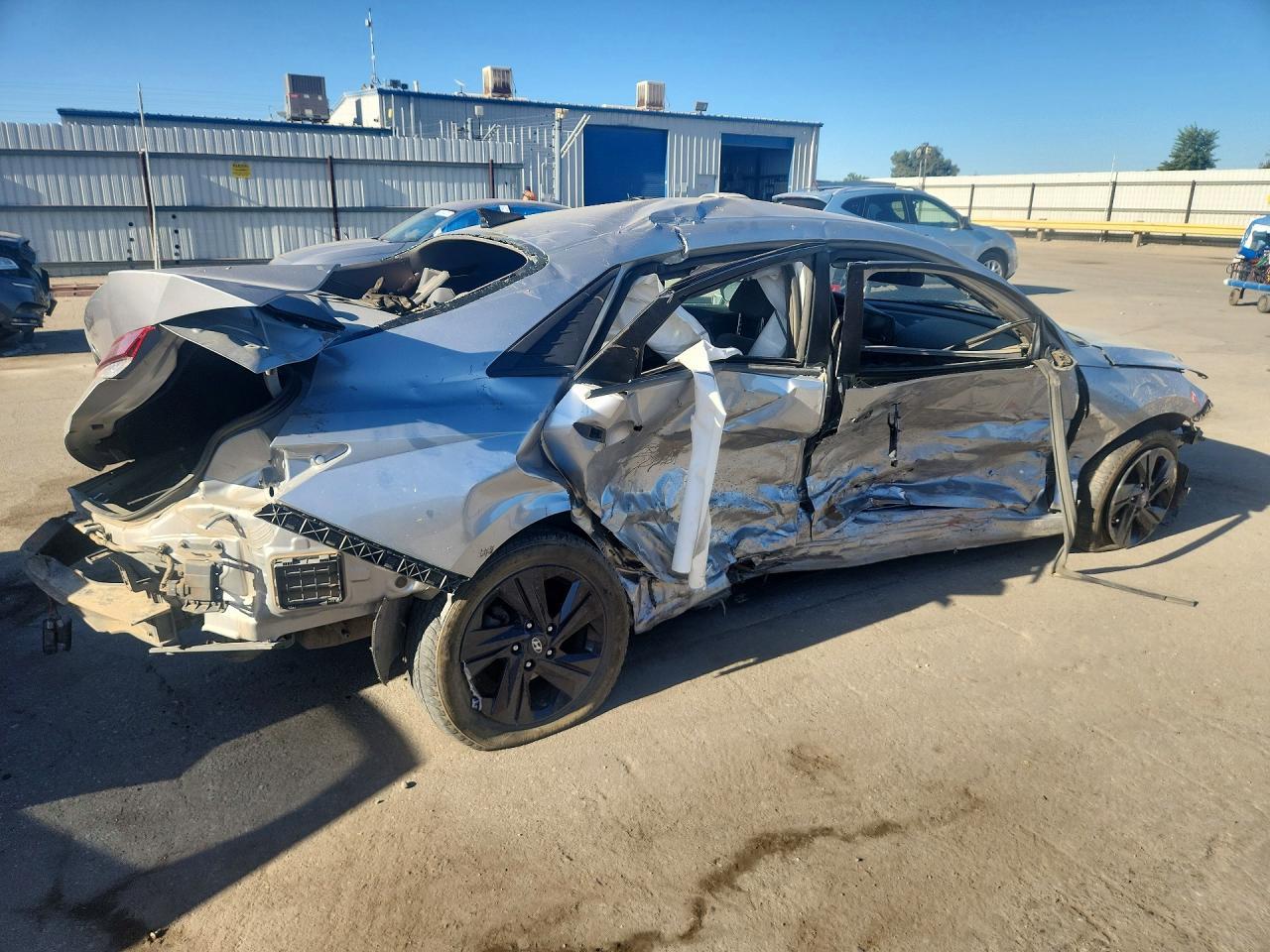 2023 Hyundai Elantra Sel - Фото 3