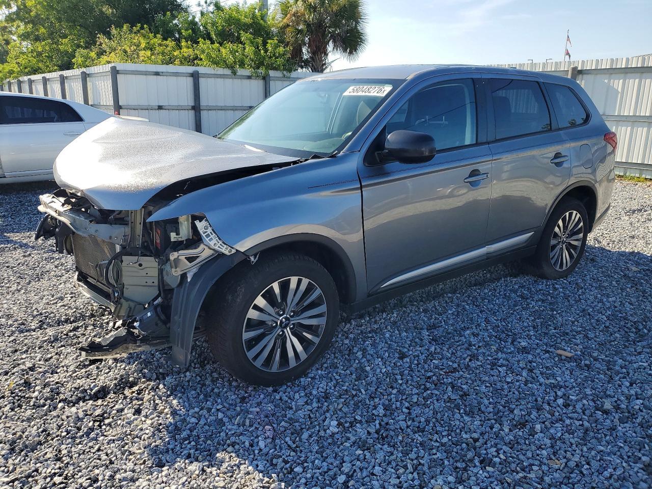 2020 Mitsubishi Outlander Se