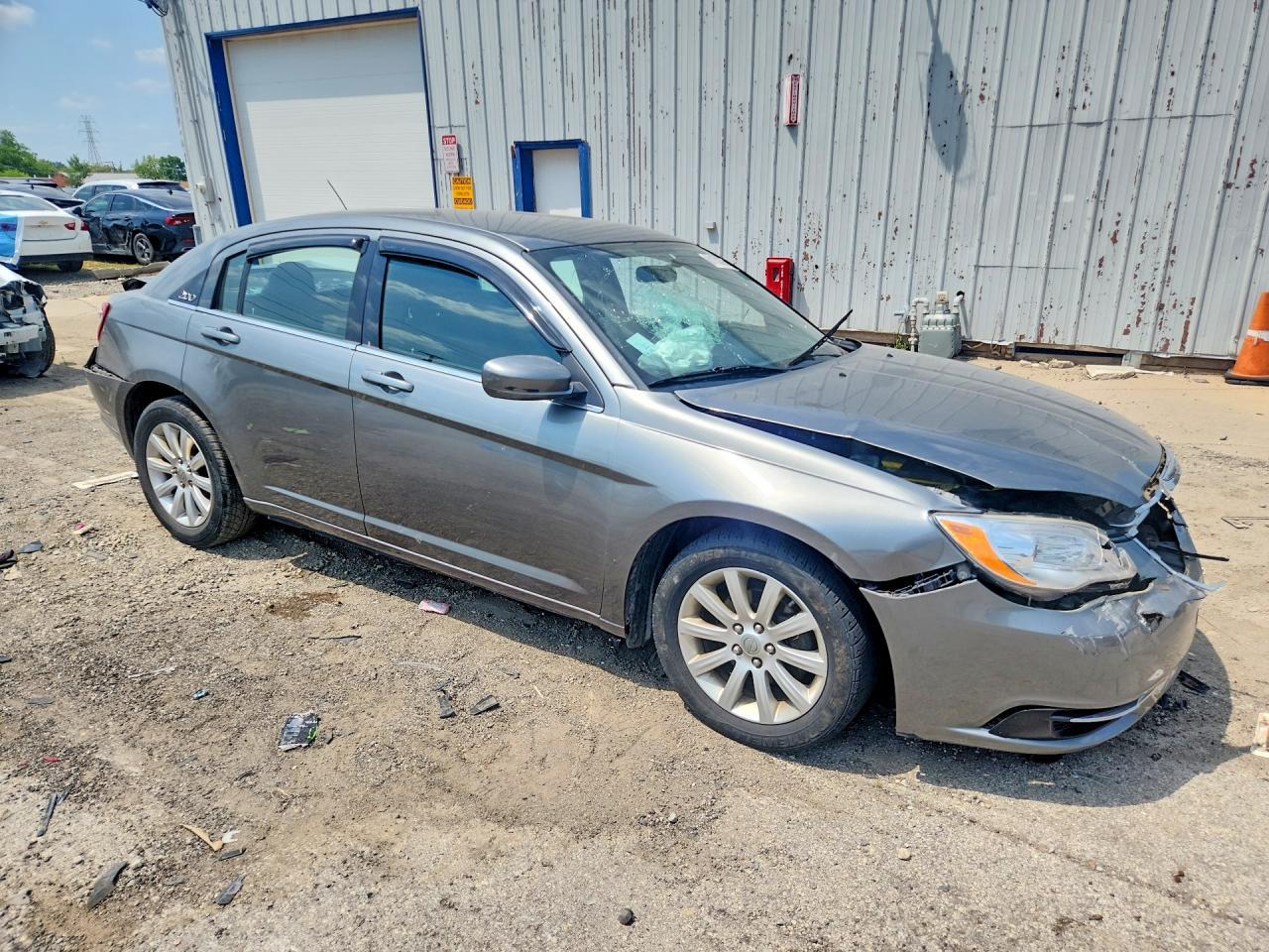 2012 Chrysler 200 Touring - Фото 4