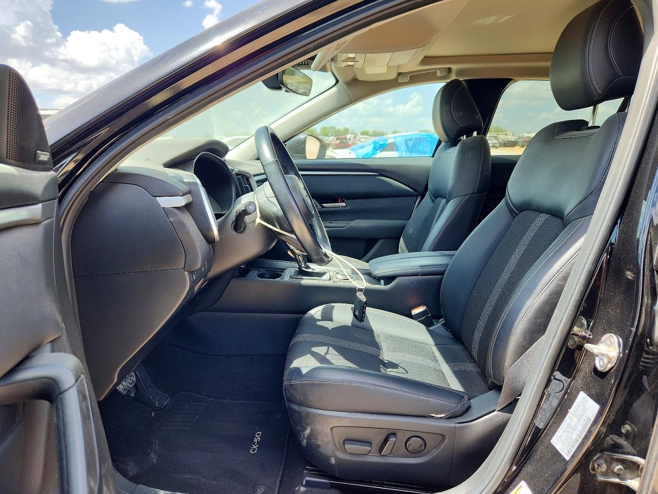 2024 Mazda Cx-50 Premium - Image 7