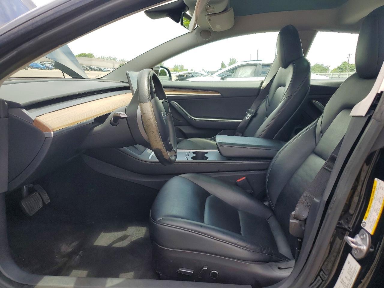 2022 Tesla Model 3 - Image 7