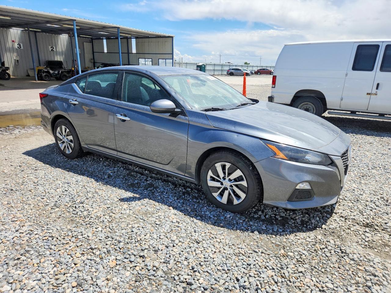 2022 Nissan Altima S - Фото 4