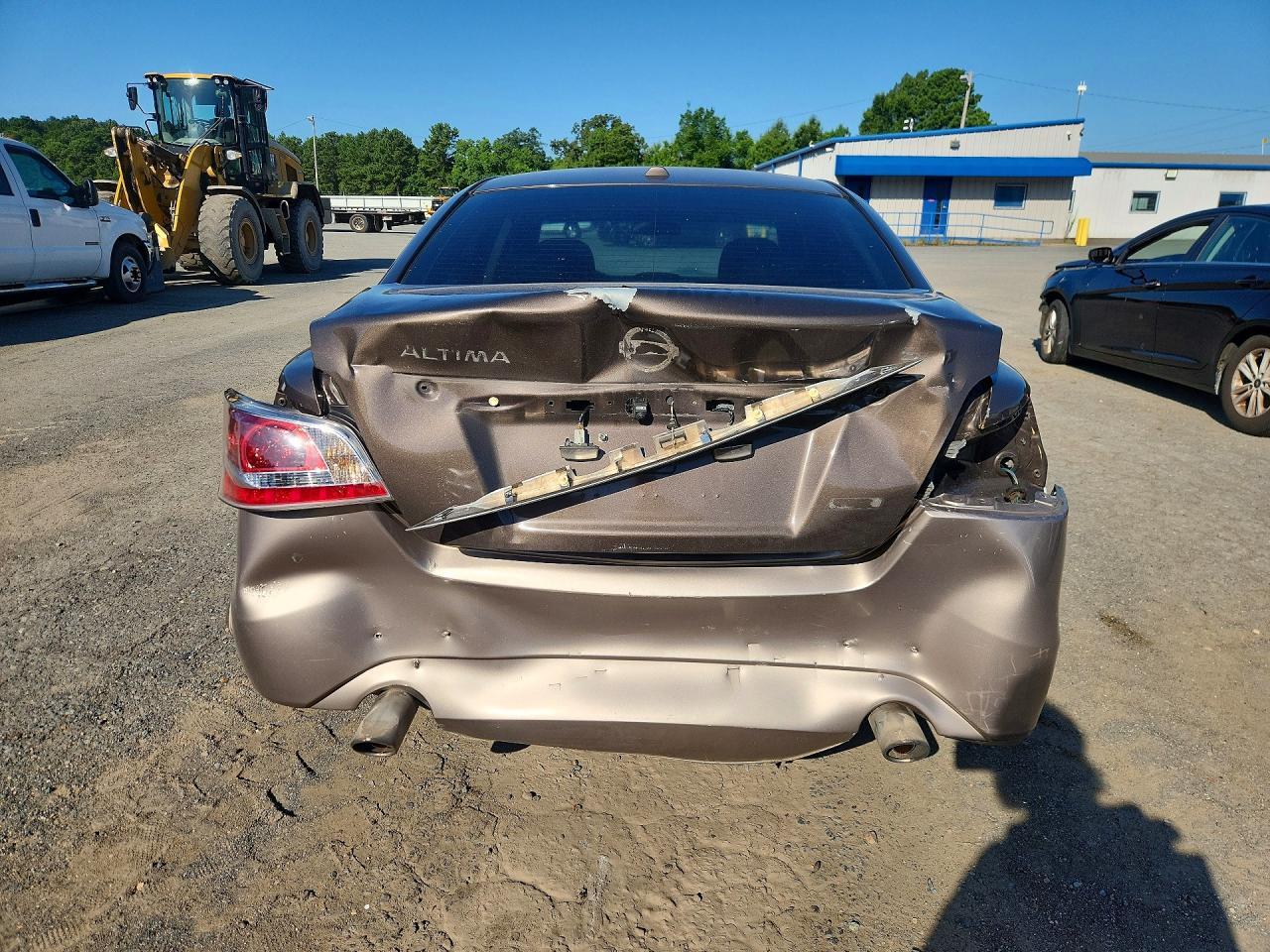 2014 Nissan Altima 2.5 S - Image 6