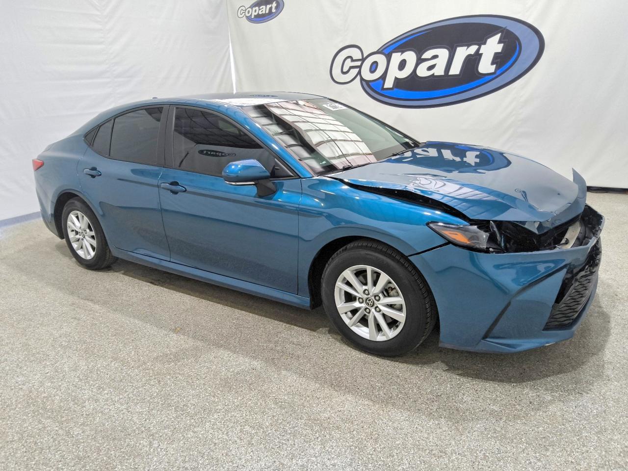 2025 Toyota Camry Le - Фото 4
