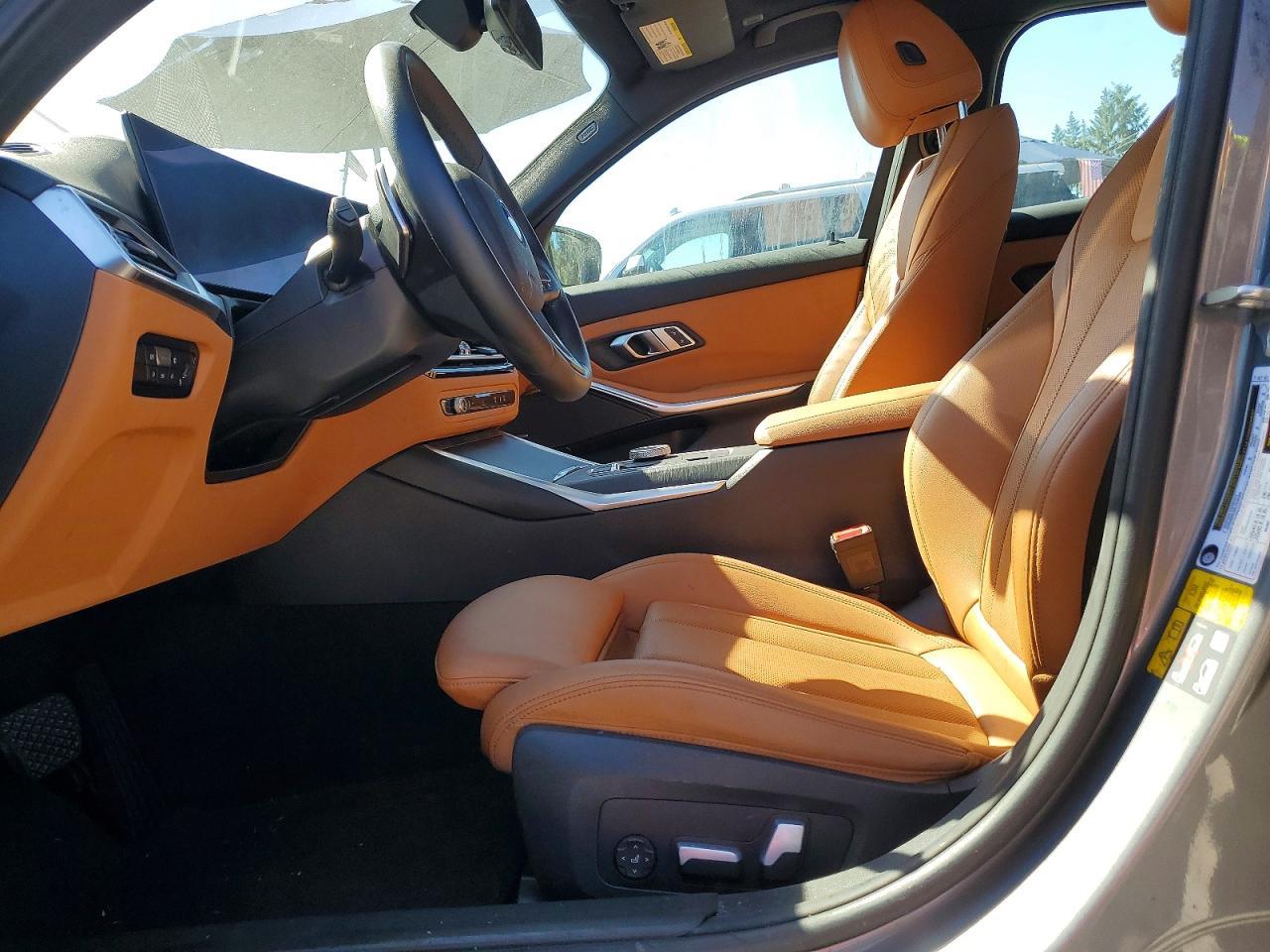 2023 BMW 330E - Фото 7