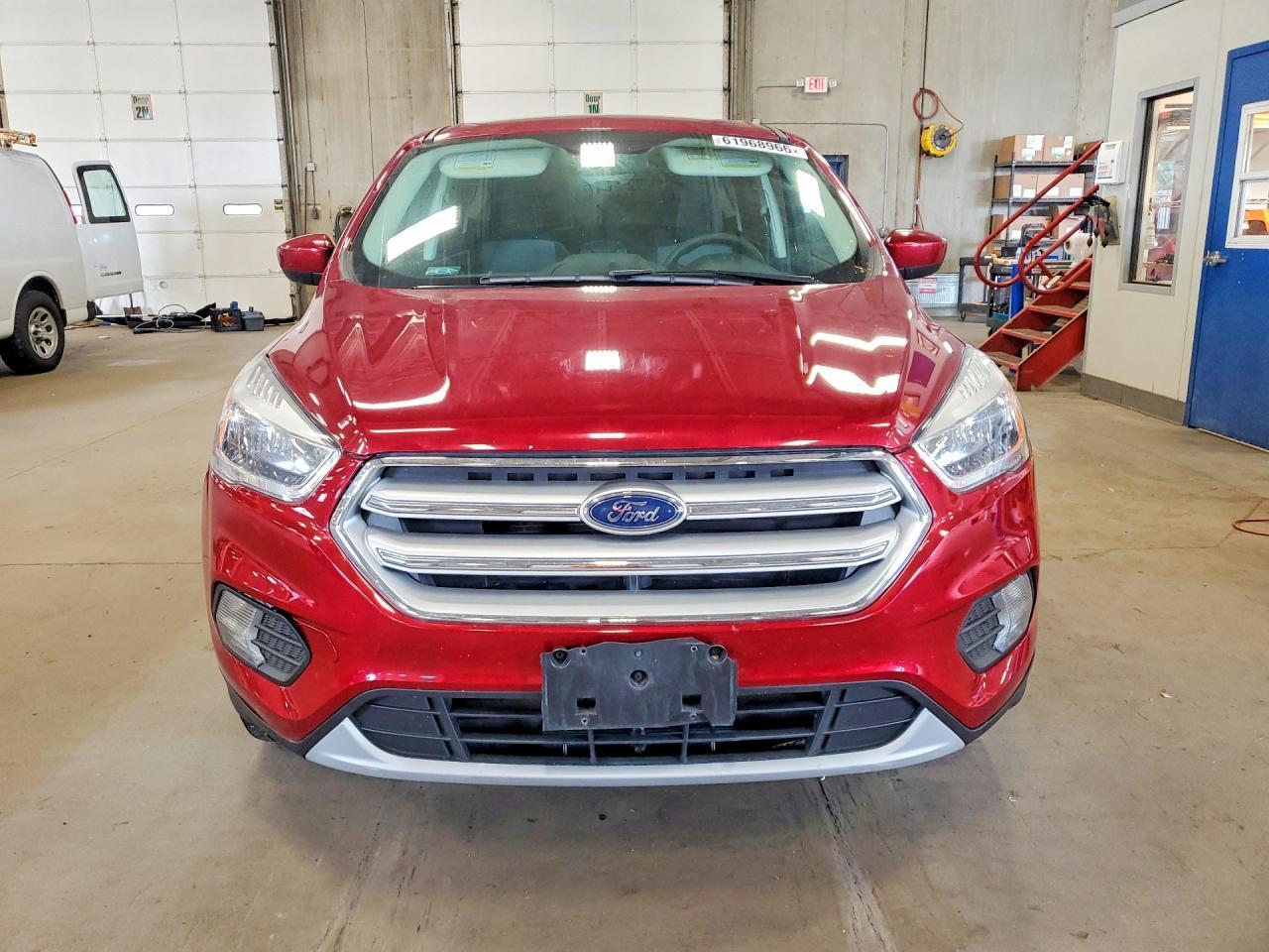 2019 Ford Escape Se - Фото 5