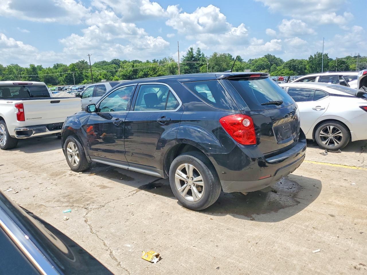 2014 Chevrolet Equinox Ls - Image 2