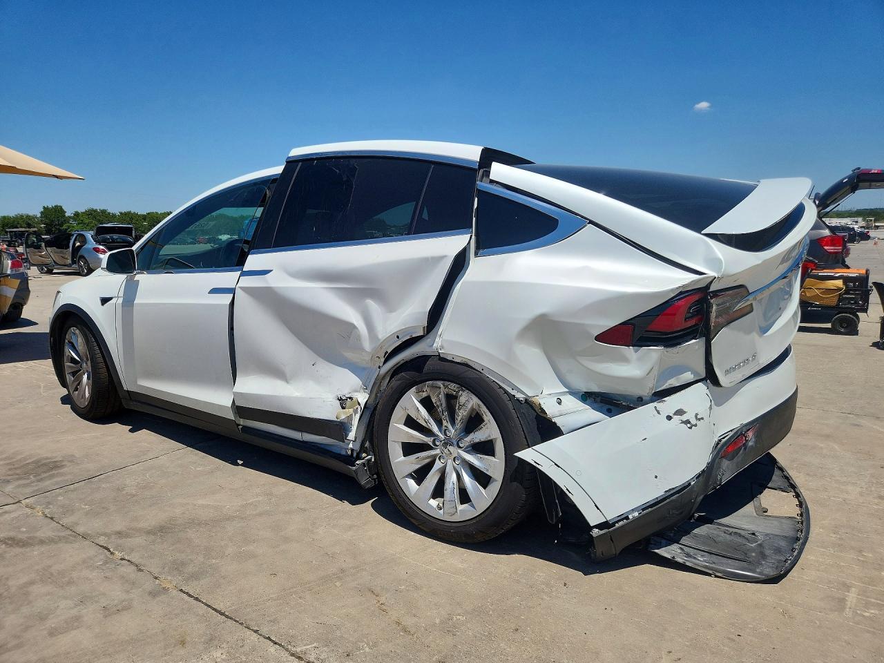 2018 Tesla Model X - Фото 2