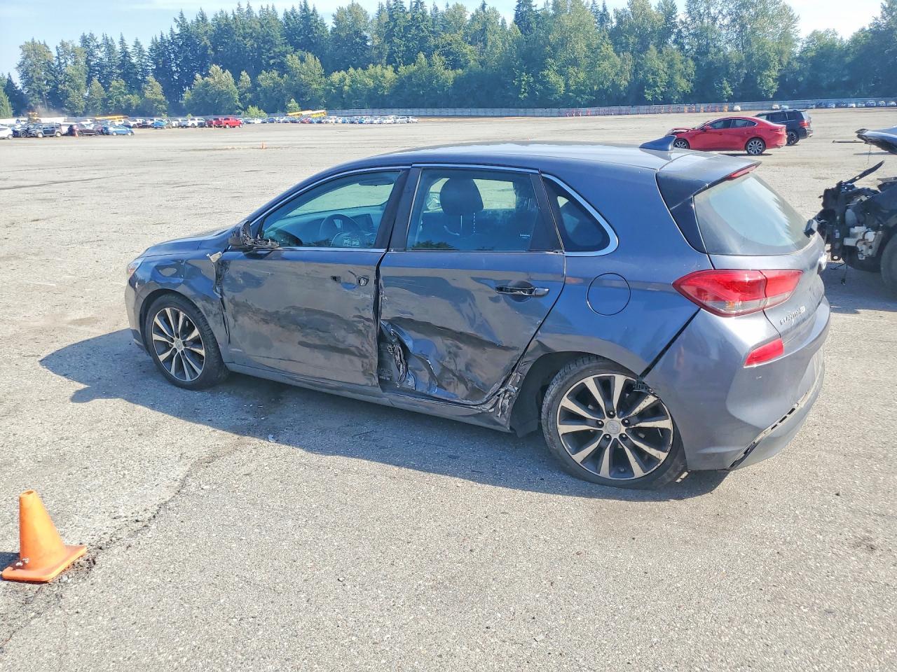 2019 Hyundai Elantra Gt Base - Фото 2