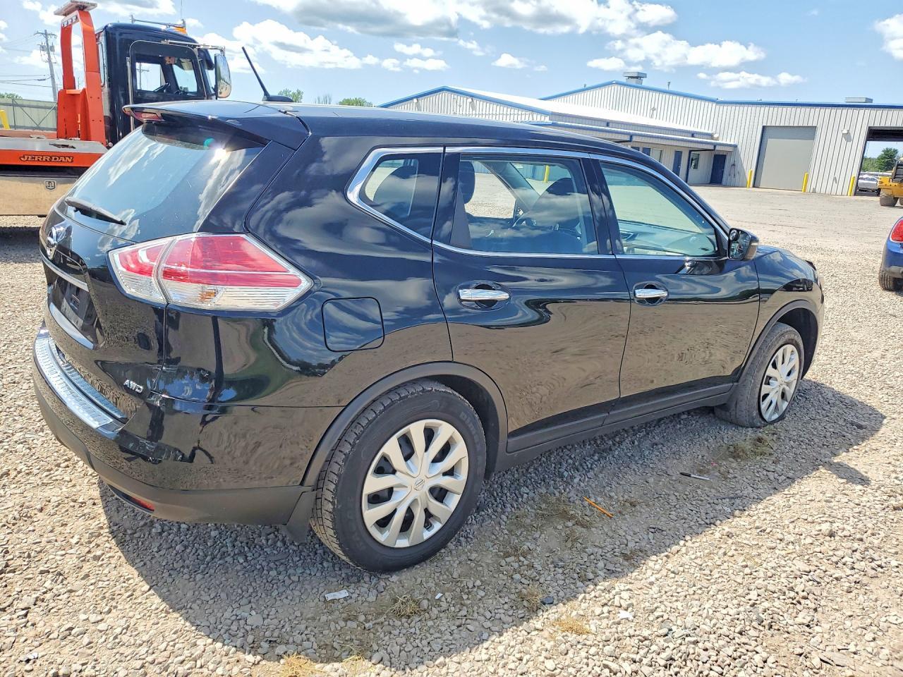 2015 Nissan Rogue S - Image 3