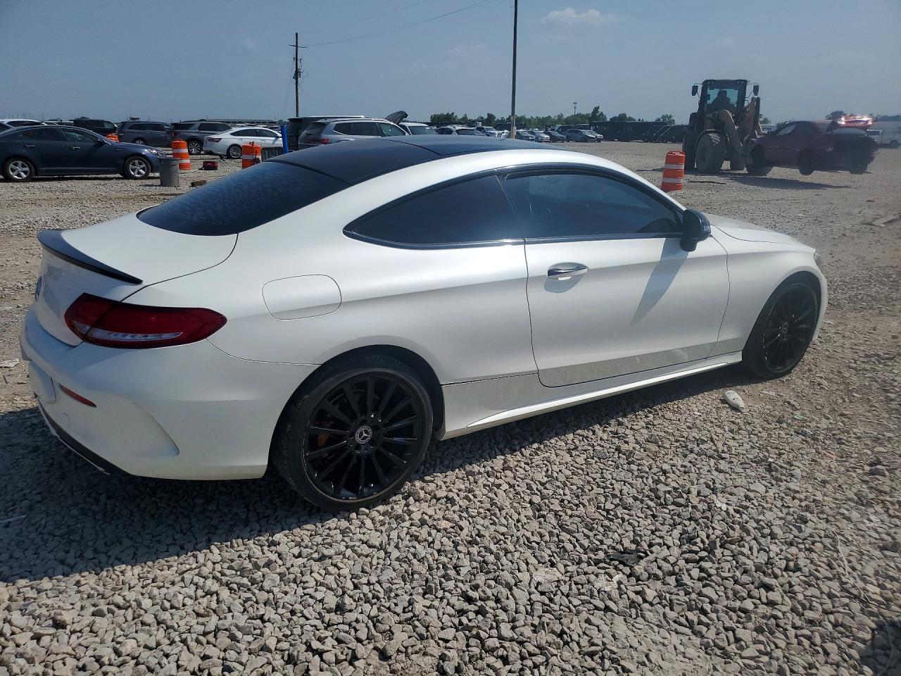 2020 Mercedes-Benz C 300 - Фото 3