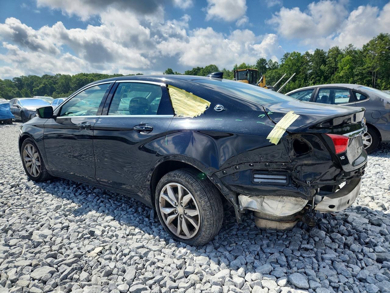 2019 Chevrolet Impala Lt - Image 2