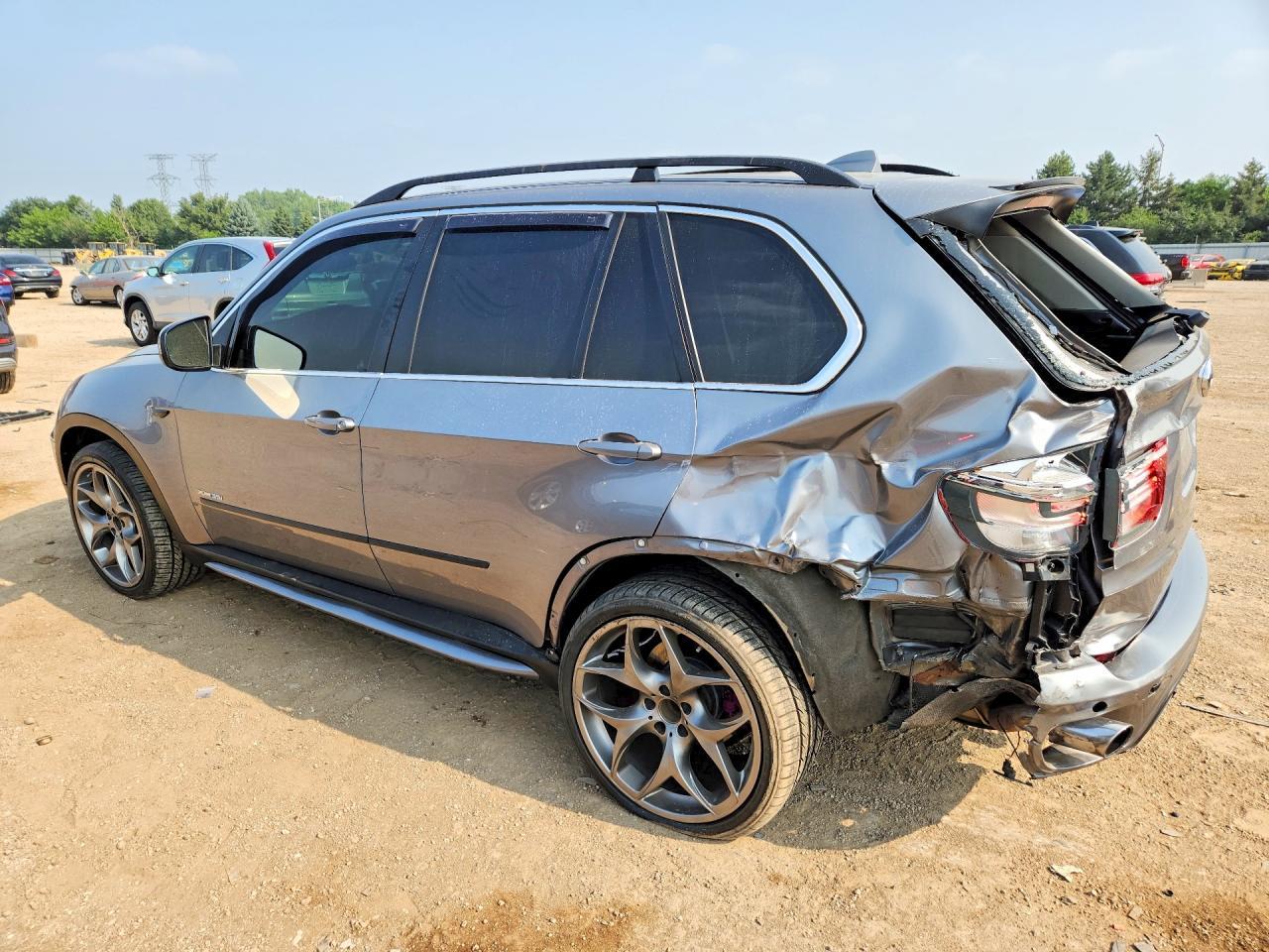 2013 BMW X5 xDrive35I - Фото 2