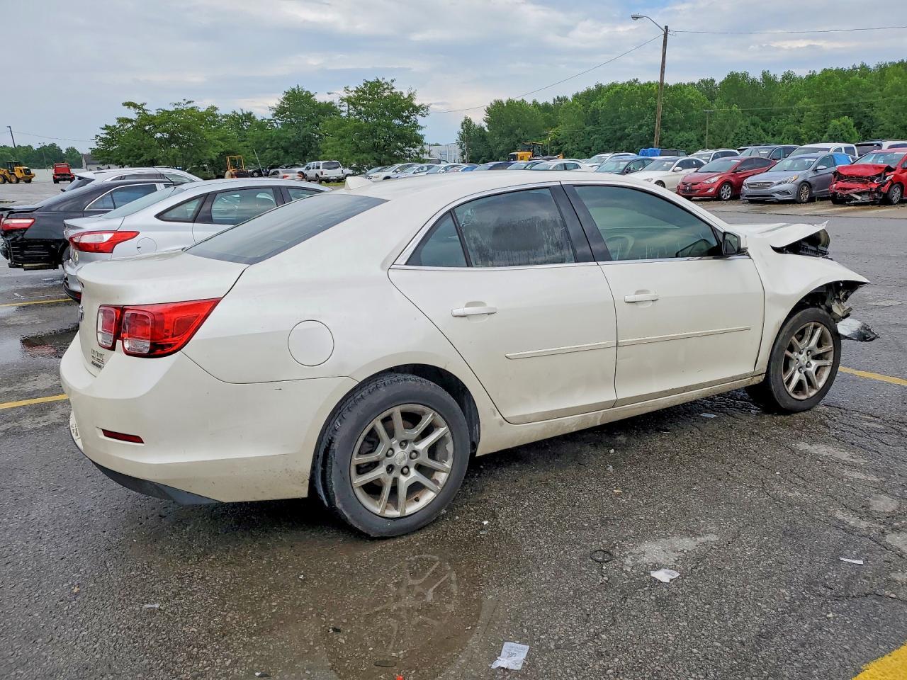 2014 Chevrolet Malibu 1Lt - Image 3