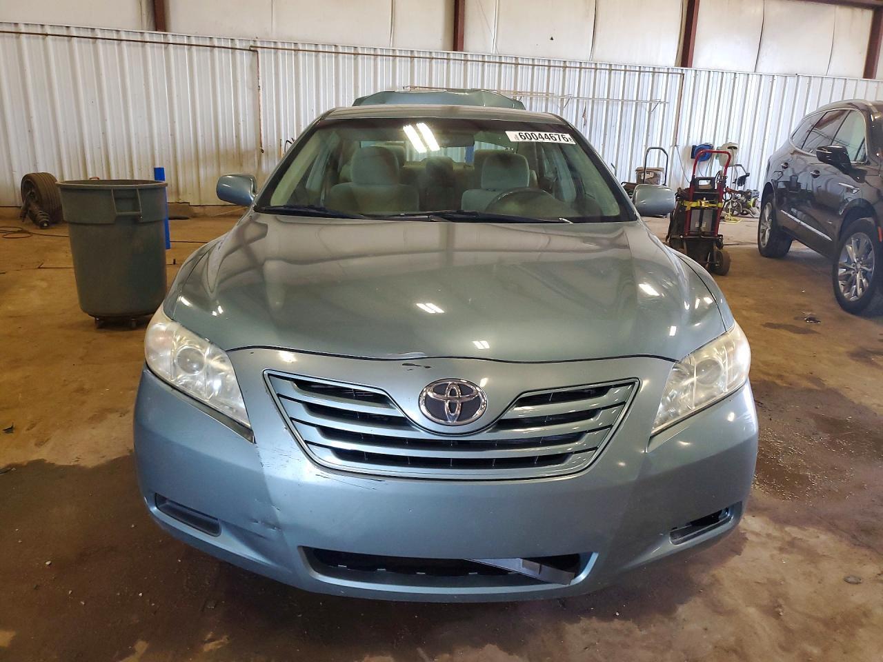 2009 Toyota Camry Le - Image 5