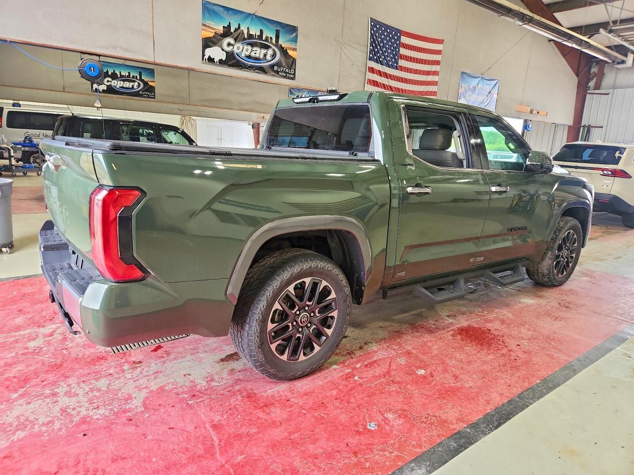2023 Toyota Tundra Crewmax Limited - Фото 3