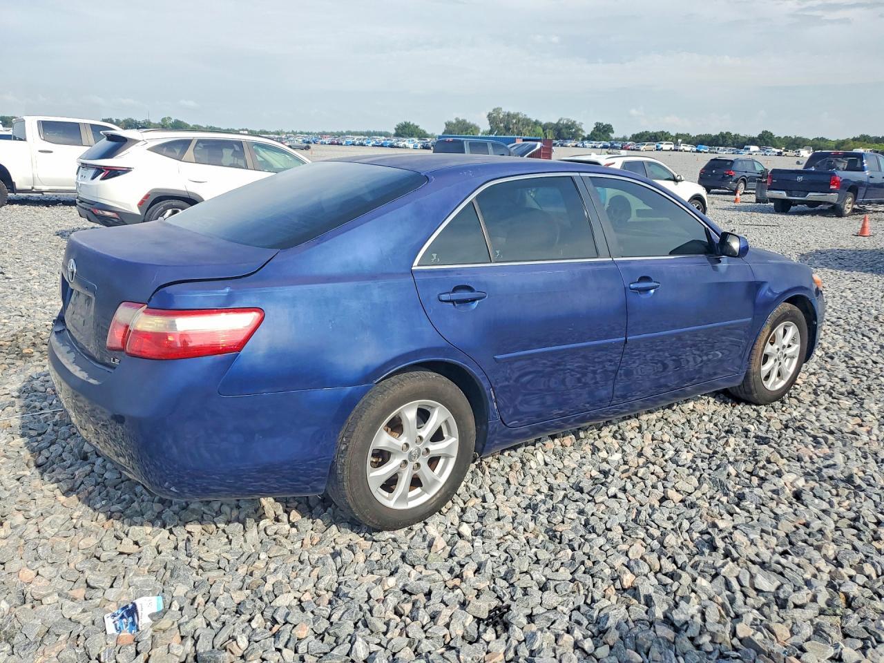 2007 Toyota Camry Le - Фото 3