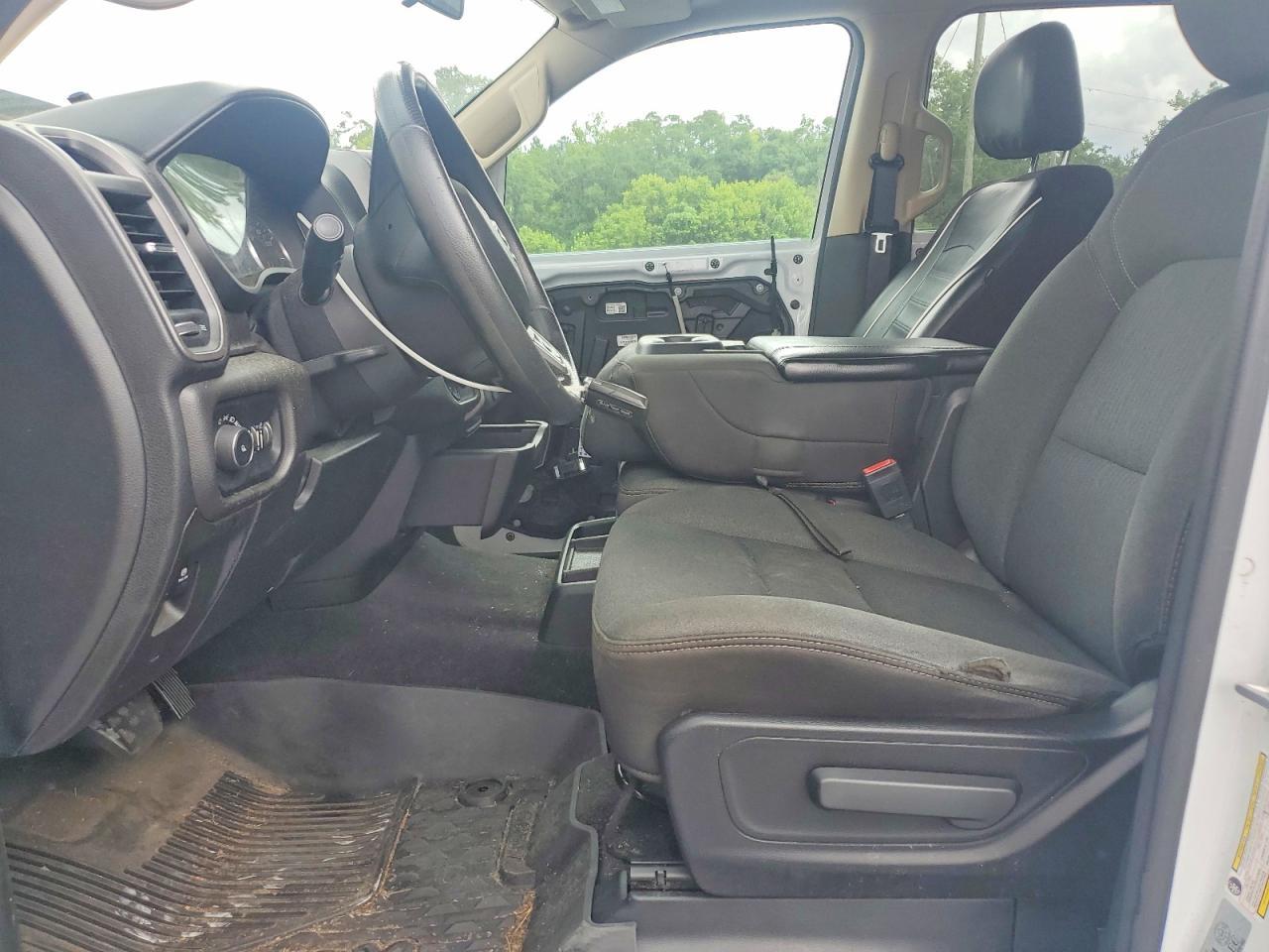 2019 Ram 1500 Tradesman - Image 7