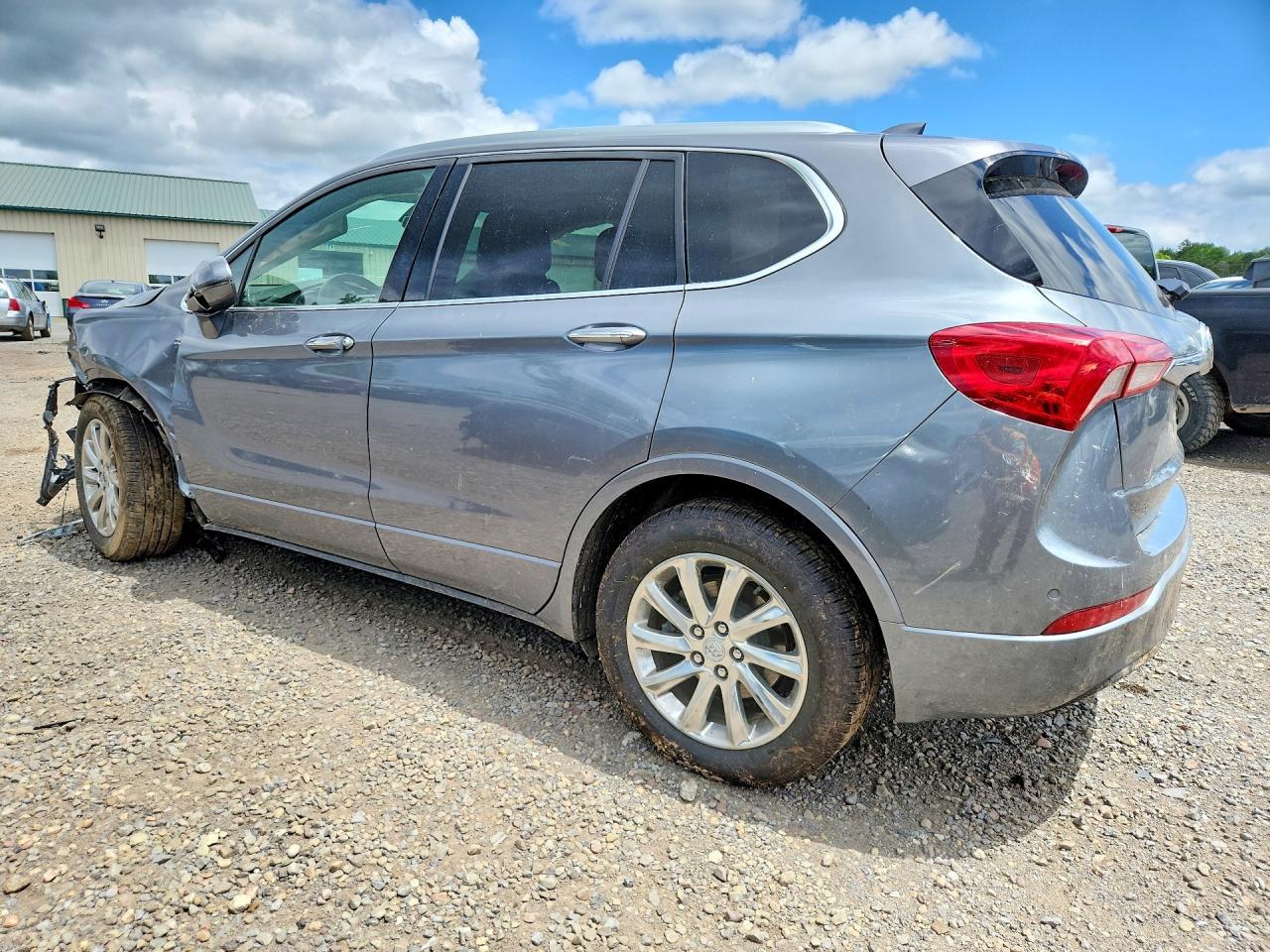 2020 Buick Envision Essence - Фото 2