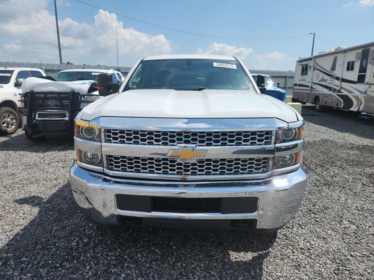 2019 Chevrolet Silverado C2500 Heavy Duty - Image 5