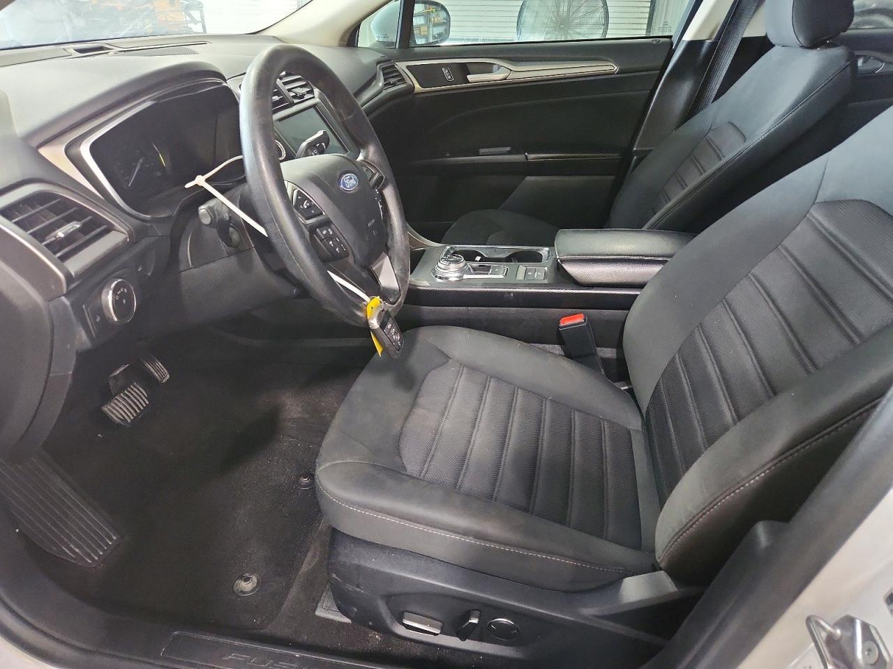 2020 Ford Fusion Se - Фото 7