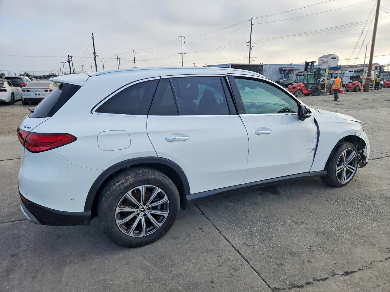 2024 Mercedes-Benz Glc 300 4Matic - Image 3
