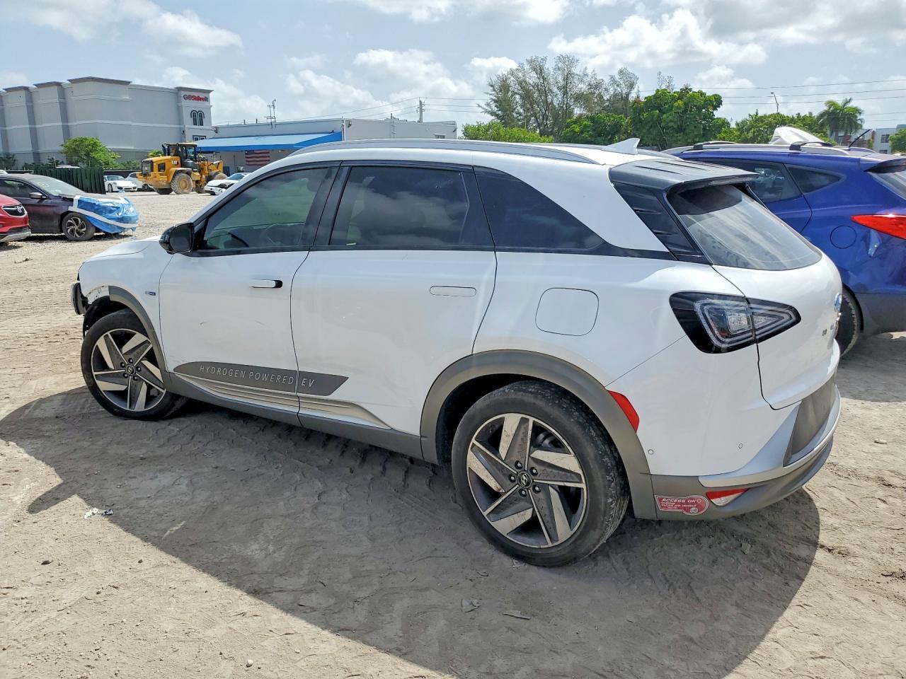 2023 Hyundai Nexo Limited - Image 2