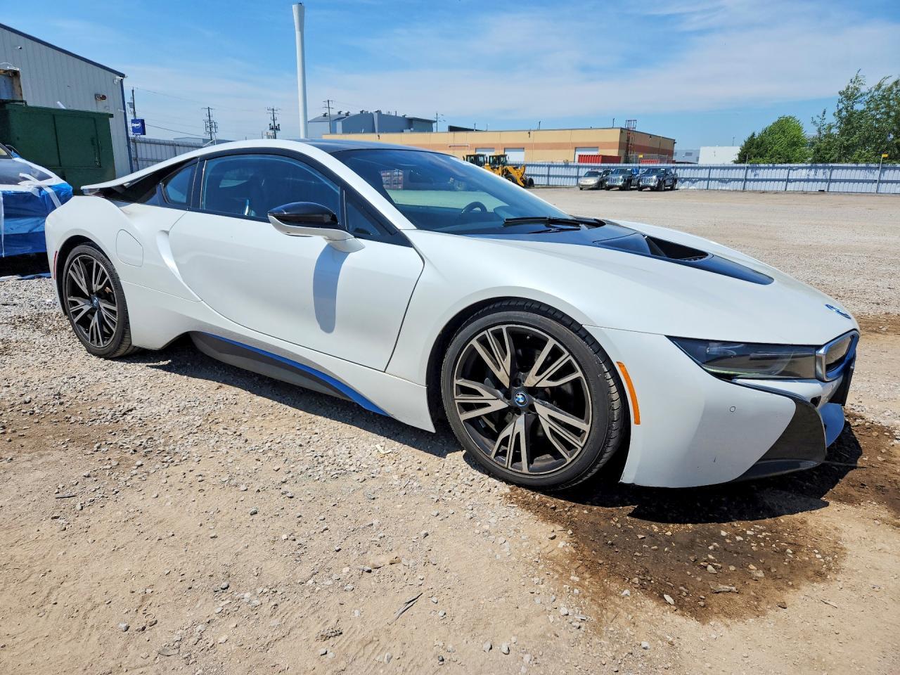 2015 BMW I8 - Фото 4