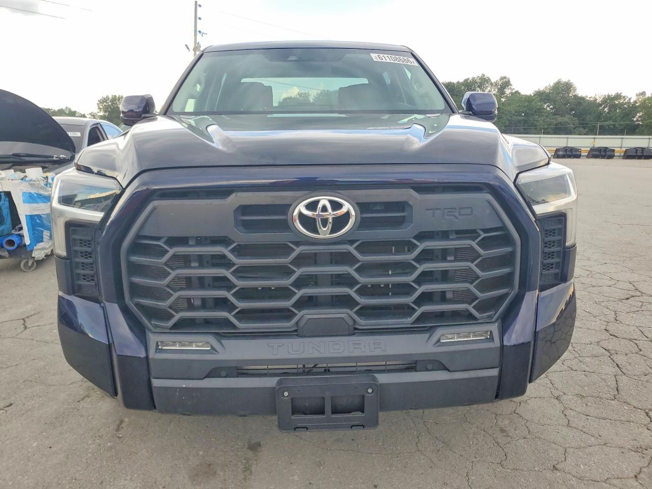 2022 Toyota Tundra Sr5 - Image 5