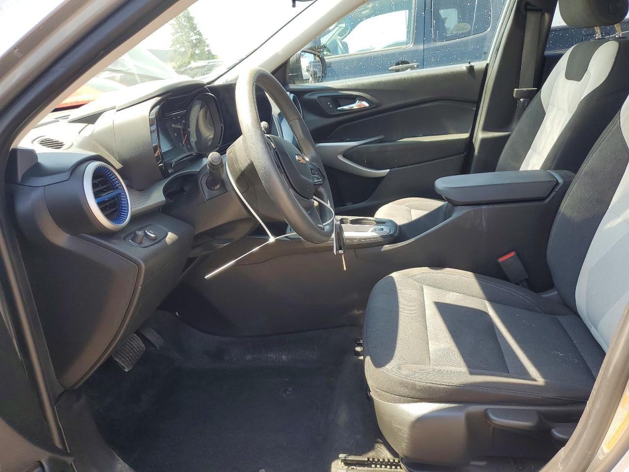 2024 Chevrolet Trax Ls - Image 7