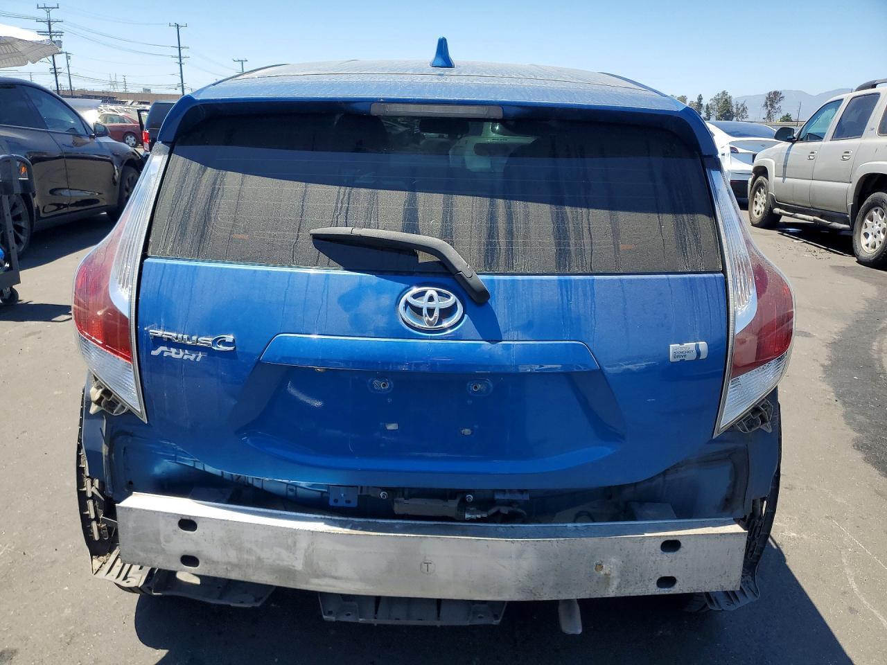 2016 Toyota Prius C Four - Фото 6