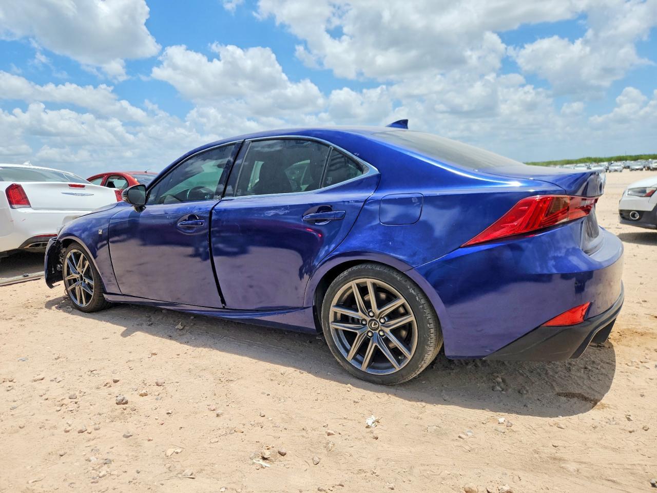 2018 Lexus Is 300 - Image 2