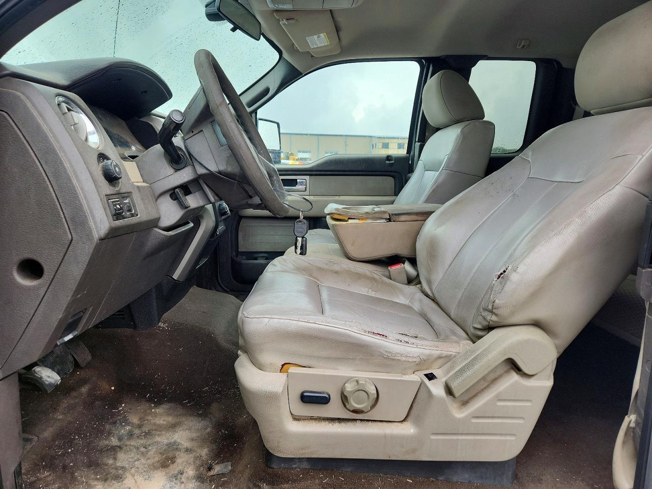 2010 Ford F150 Super Cab - Фото 7