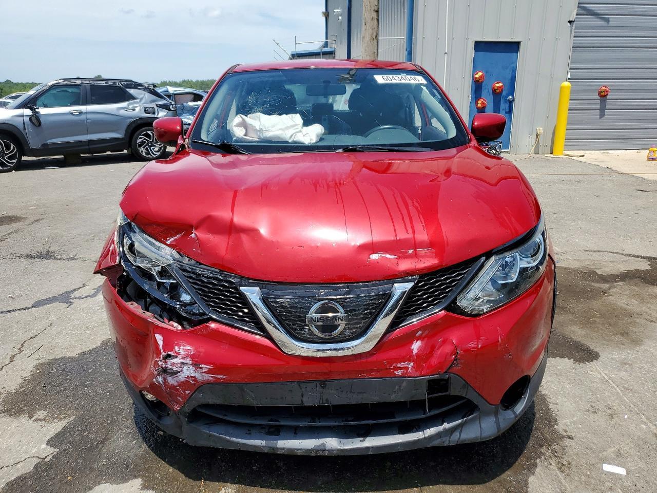 2018 Nissan Rogue Sport S - Фото 5