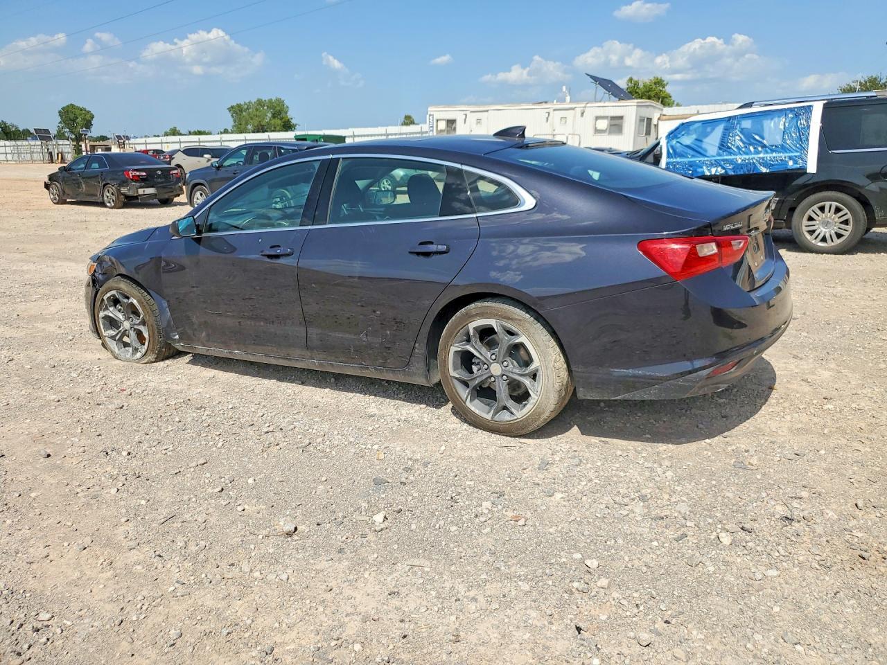 2023 Chevrolet Malibu Lt - Фото 2