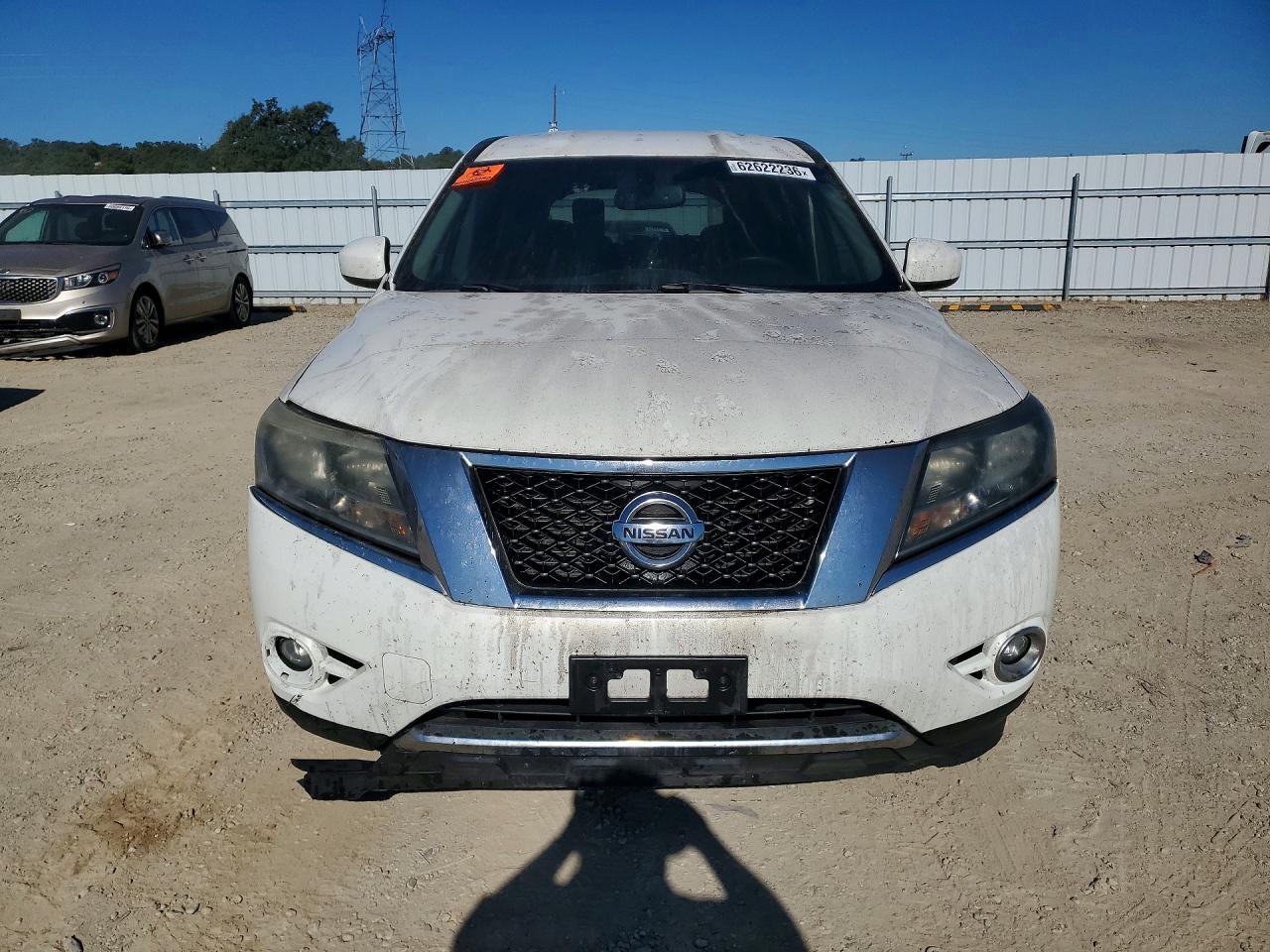 2014 Nissan Pathfinder S - Фото 5