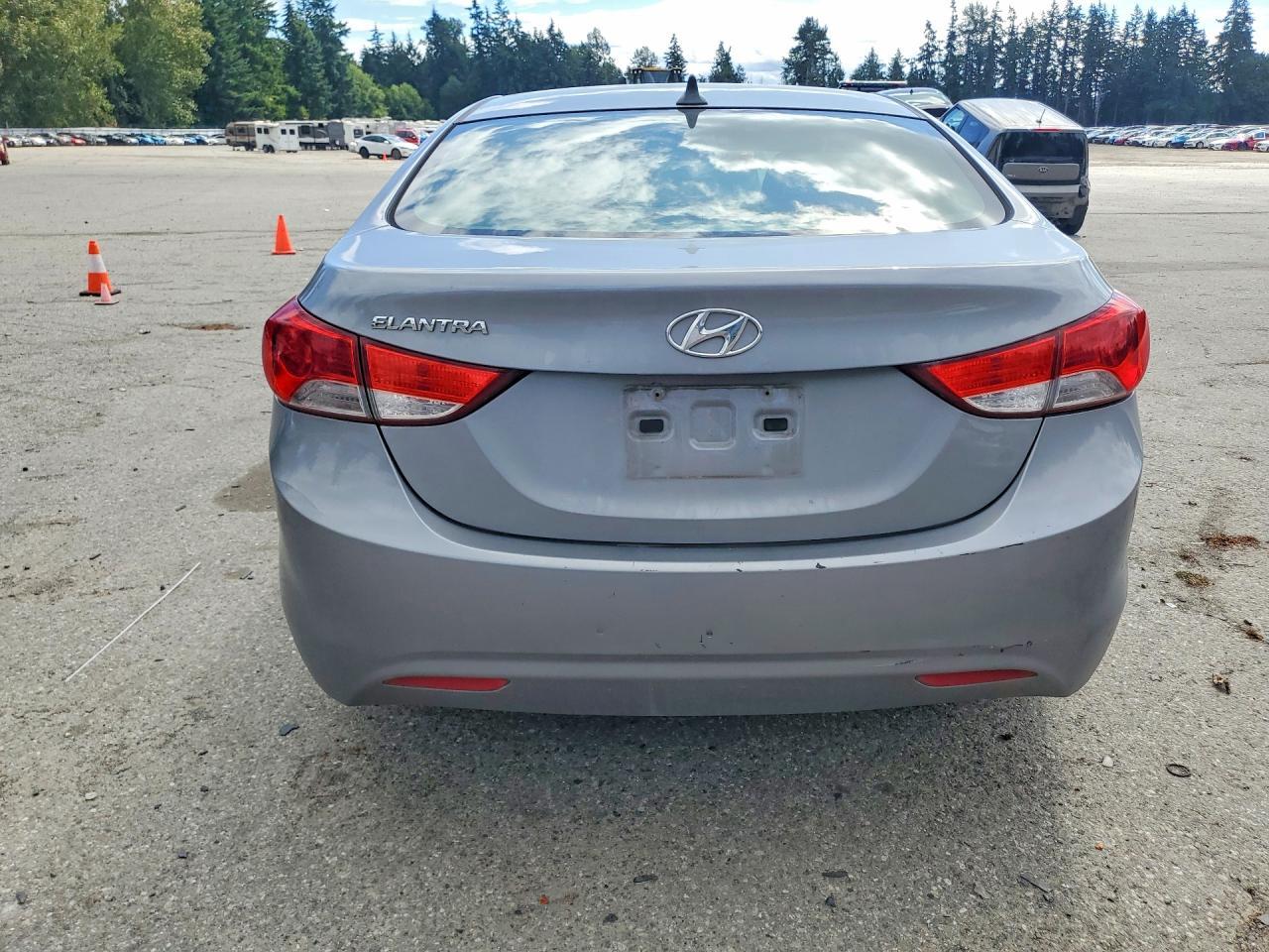 2013 Hyundai Elantra Gls - Фото 6