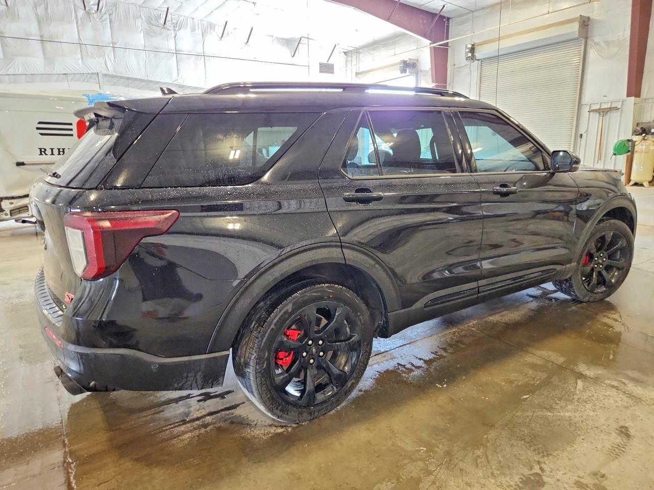 2020 Ford Explorer St - Image 3