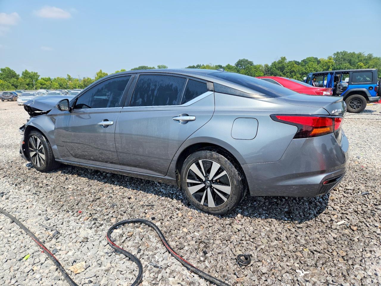 2022 Nissan Altima Sv - Image 2