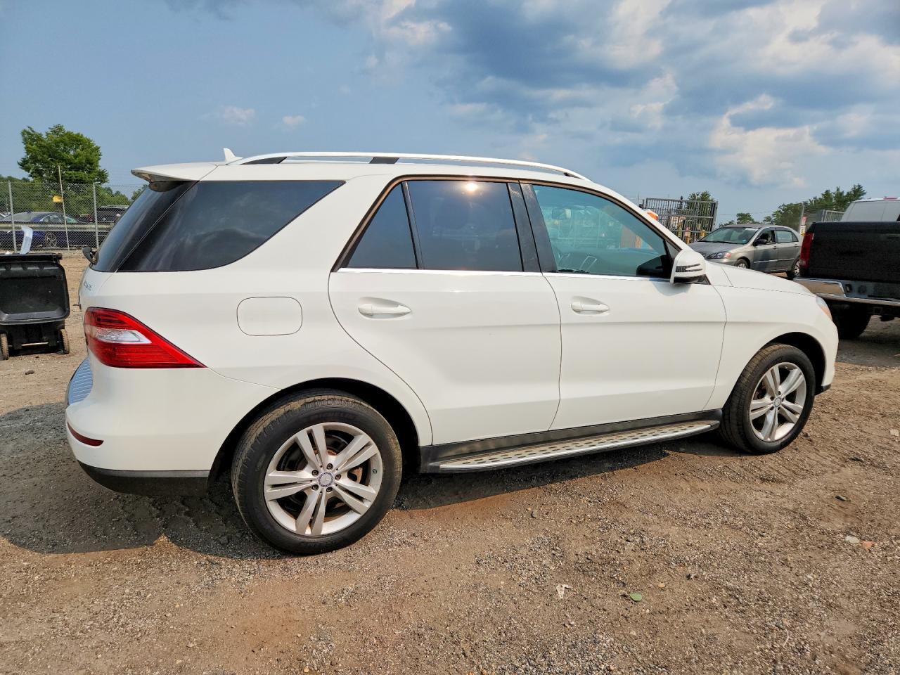 2014 Mercedes-Benz Ml 350 4Matic - Image 3