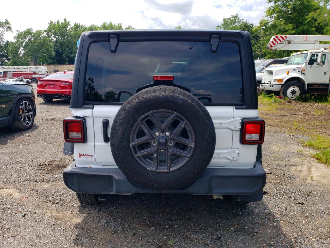 2024 Jeep Wrangler Sport - Image 6