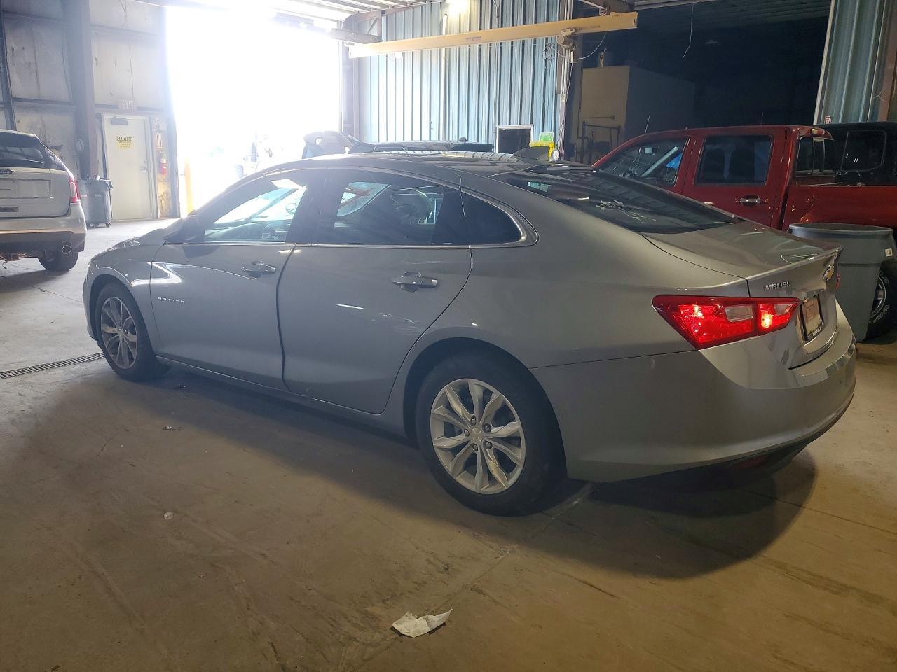 2023 Chevrolet Malibu Lt - Фото 2