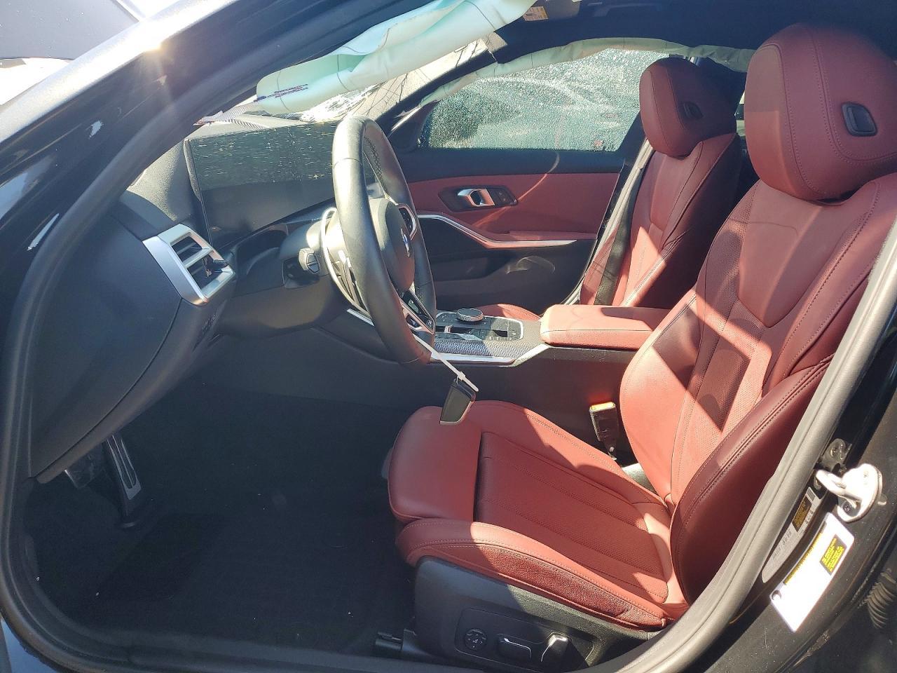 2026 BMW 330I - Фото 7