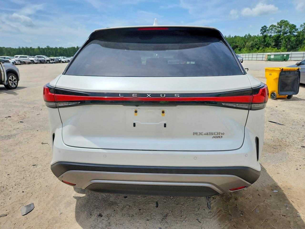 2024 Lexus Rx 450H+ Luxury - Image 6