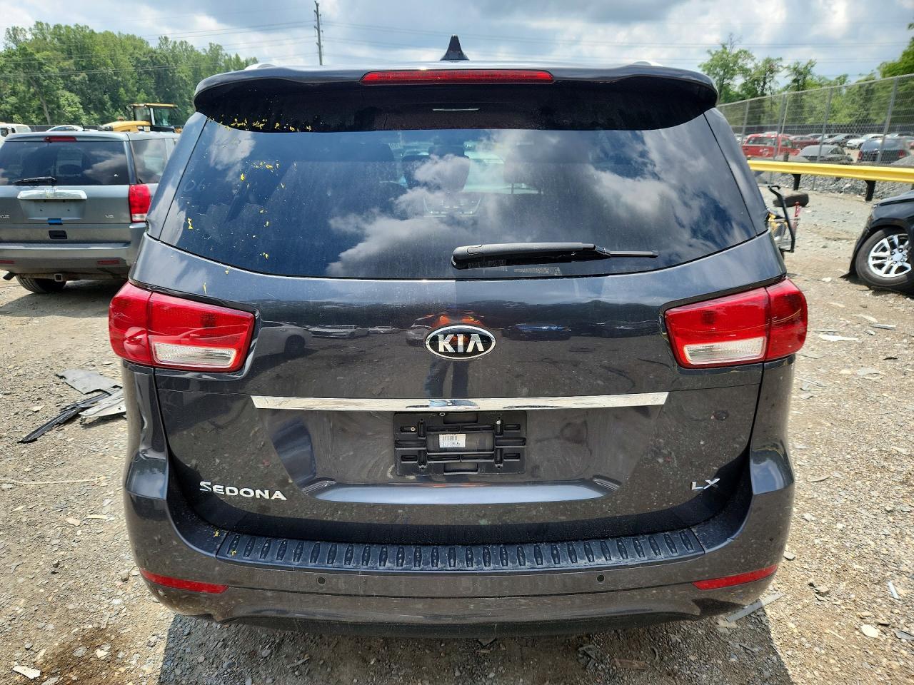 2016 Kia Sedona Lx - Фото 6
